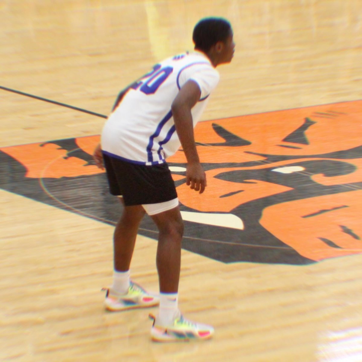 N_Jeffries3's tweet photo. The work continues. 🏀 

#HighSchoolHoops #StudentAthlete #BasketballLife #GameDay https://t.co/QwSOluPuxK