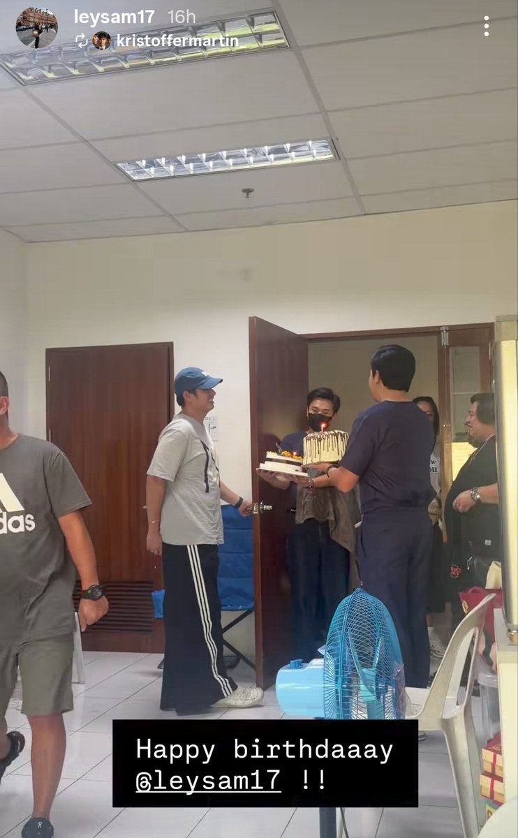 SenadorVilma's tweet photo. Belated happy birthday po 🎉🎈 

#ALDENRichards
@aldenrichards02 
@leysam1 https://t.co/8L3bRDiVKn