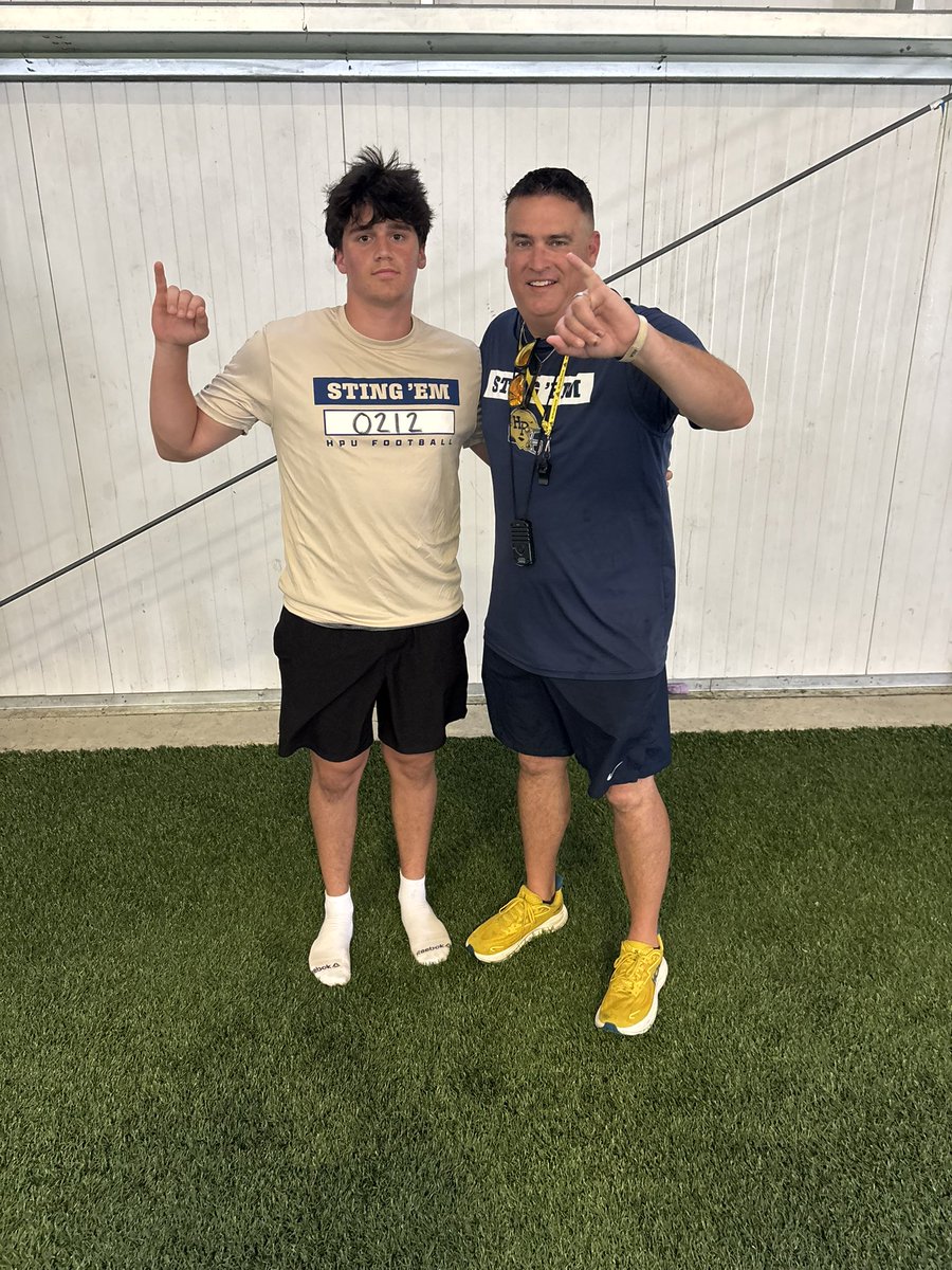 EliAdamsATX's tweet photo. Thank you, @hputxfootball for giving me the opportunity to compete today! I received great coaching from @BrinsonMartin04 @CoachRCollins 
•
•
@VHSFootball @RecruitVandyFB @var_austin @sixstarfootball @BallCoachHP @ASJSportsATX @PrepRedzoneTX https://t.co/262K1V4CLB