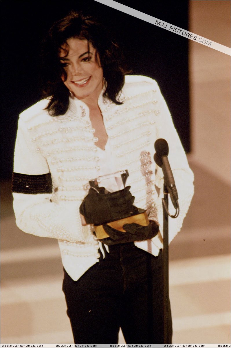 jas misses mj⁷⁷⁷ tweet media