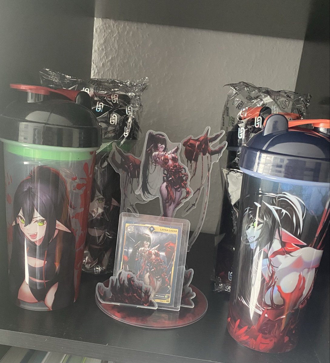 Cheasyde00's tweet photo. @everylunaever Aber ey ich beschwere mich nicht 

Der EU shop wurde seit seiner Einführung stetig  erweitert und je mehr Gamersupps merkt dass es sich lohnt um so mehr stuff werden wir Probably früher oder später  bekommen 

Until that day my collection only grows https://t.co/WU6wOWO8dt