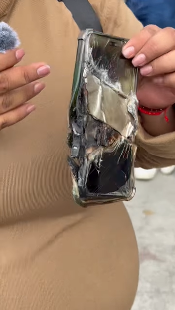 RaulRomero_mx's tweet photo. Los policías de Cravioto robaron dinero a maestr@s de Guerrero. Les amenazaron, les golpearon y quemaron el celular de una de ellas. La estrategia de represión e intimidación es de otro nivel. Buscan infundir terror Aquí pueden escuchar la denuncia https://t.co/arLQN4RTp0 https://t.co/k00ldVOMl7