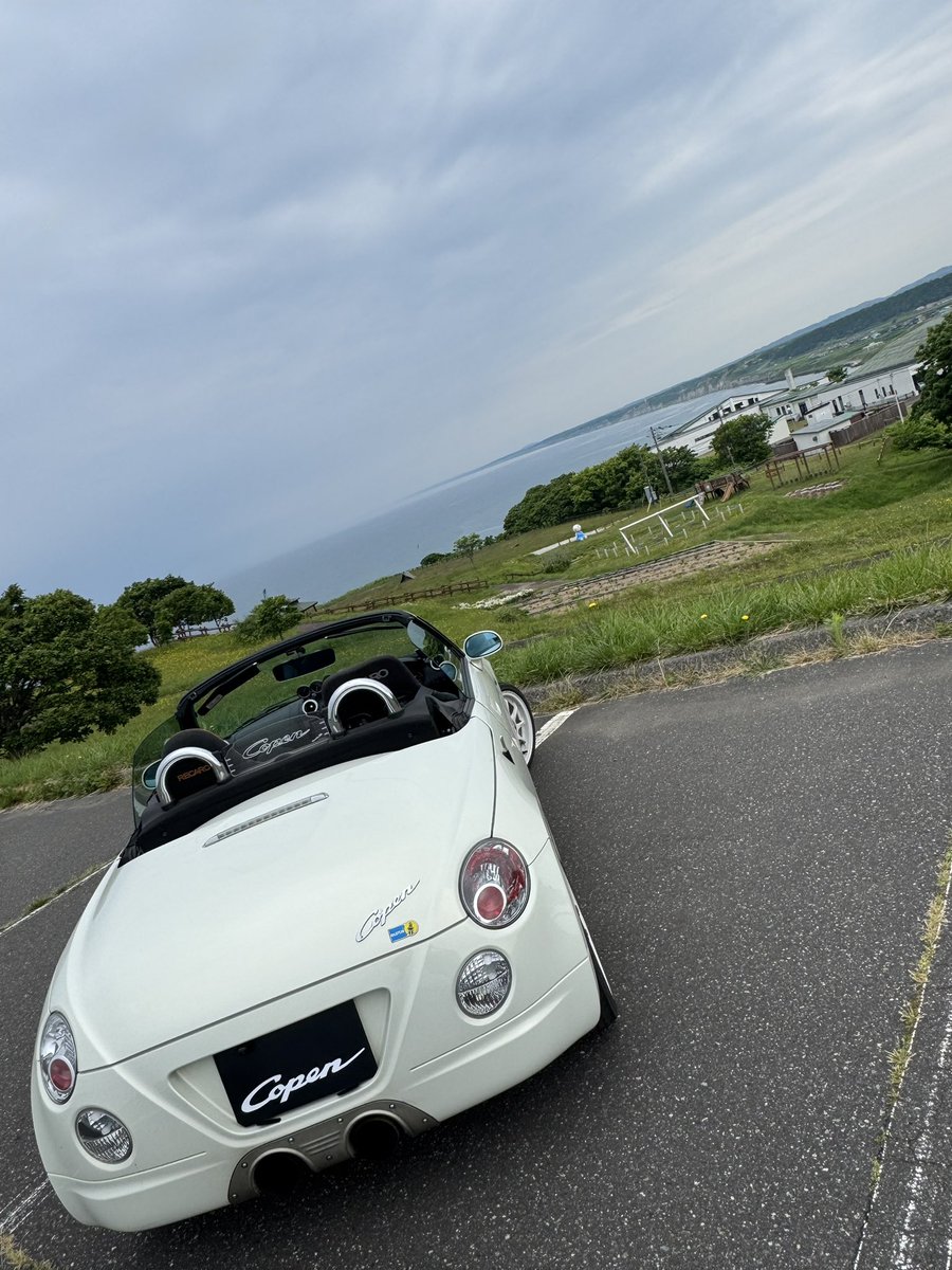 hiro_cope's tweet photo. コペンと二人旅2026初夏 6日目
日本海とコペン
そして豊岬金比羅宮へ
大漁祈願は昨日のミヤマで充分なので🤭今日の夜からの航路安全祈願しときました🙏 https://t.co/rwrizf14Bo