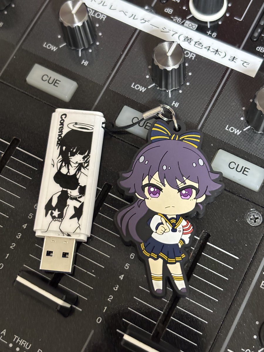 Corenoizさんのステッカー届いた〜！ ライターをカスタマイズする