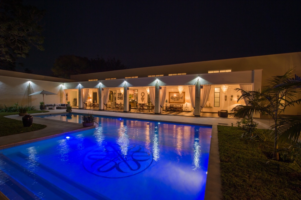 TheLatitude15's tweet photo. Friday Nights at The Other Side 🎶

Strings, soul, and a poolside breeze. The kind of evening that makes you stay just one song longer.
Pull up a seat, order something cold, and let the night carry the rest.

Bring your people or come find new ones. Every Friday. https://t.co/4Dsx8KTmjN