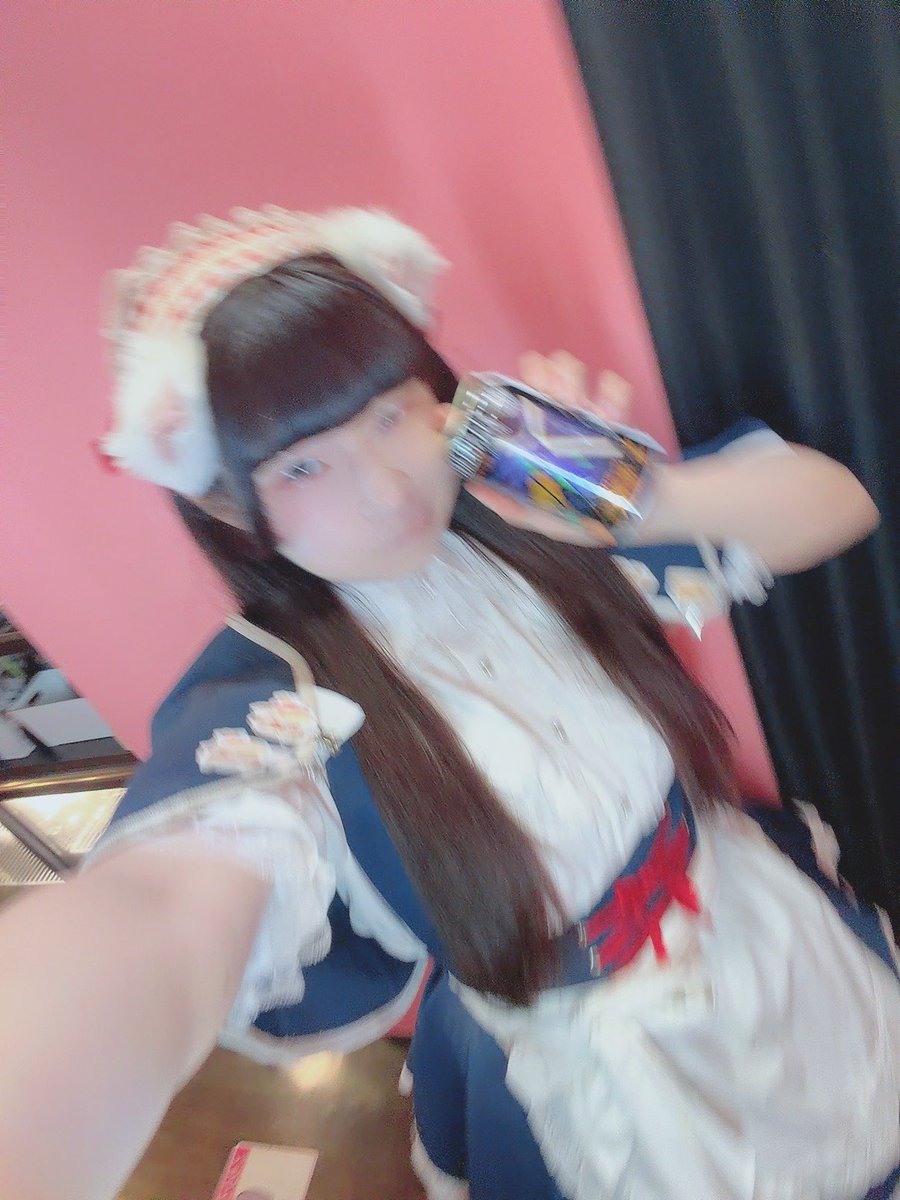 miu2mikeneko's tweet photo. おはわ〜！16時から🧸🐻
エヴァのビール缶出てた、、が飲めないのでパパに献上します。

#コンカフェ #秋葉原 
#みけねこカフェ秋葉原
#またたび #お給仕 #屋根裏 #鯖缶 
#おはわのみうちゃん https://t.co/yvhUfDbFI9