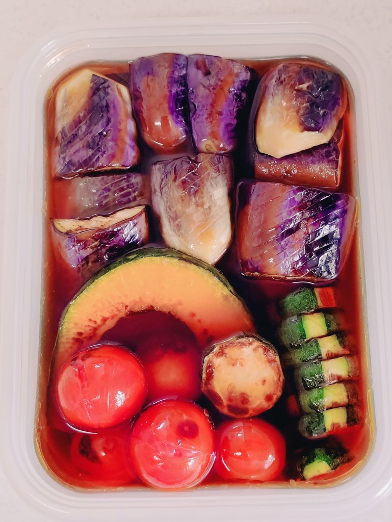 kitchen0202's tweet photo. 夏野菜の焼きびたし作ったよ〜🍅

#おうちごはん https://t.co/tvESLyjU3Z