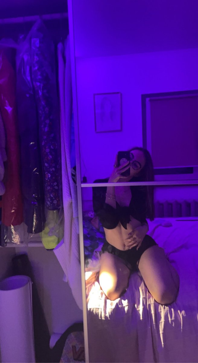 lilhush09's tweet photo. Chat me up daddys 👅💦;miss Nick🫦 https://t.co/eXu0JGyUX9