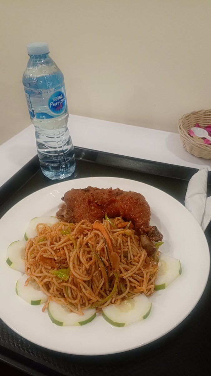 CallmeDave____'s tweet photo. If you could add one thing to this plate, what would it be? 🤔🍽️ https://t.co/c9VoiGbYoE