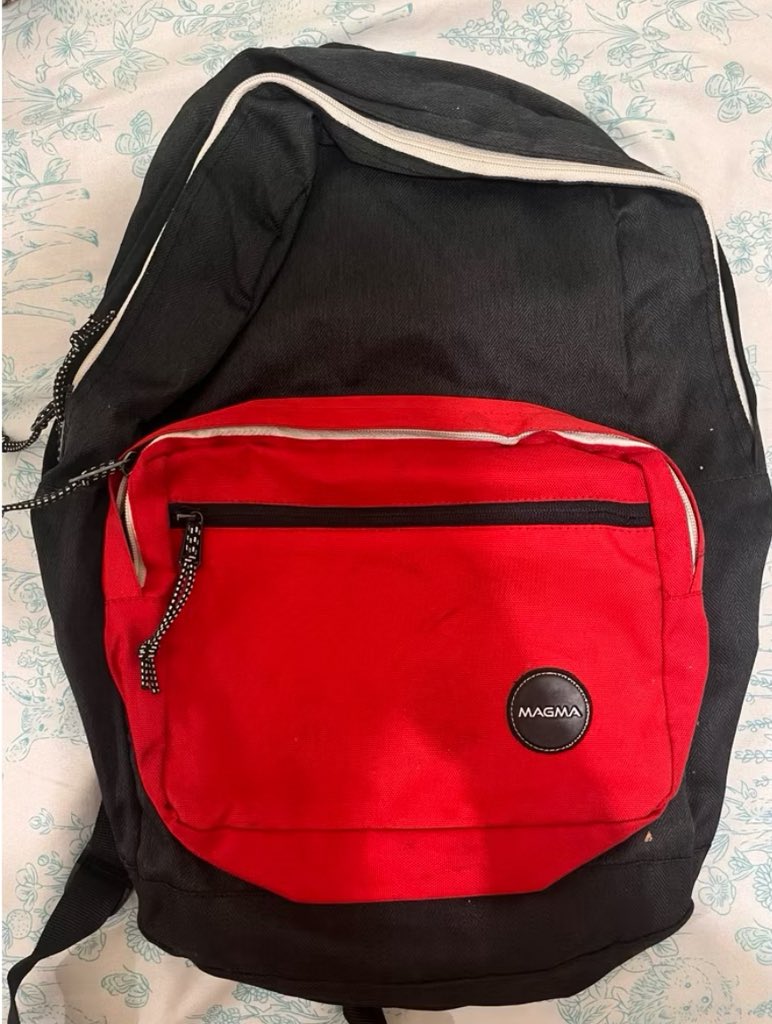 onedett's tweet photo. Lafiye skiv rou = 110k (4x pakai)
Backpak = 35k
Backpack Eiger (New) = 150k
Blindbox = 30k https://t.co/dPi5xjI5I3