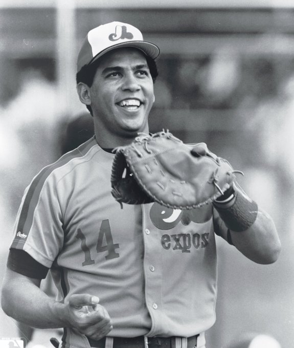 javiergon56's tweet photo. LOS 65 DEL “GRAN GATO”
18 de junio de 1961: Nace en Caracas Andrés Galarraga, primer venezolano que ganó un título de bateo en Grandes Ligas (1993). “El Gran Gato” jugó 19 temporadas en las mayores (1985-2002) y 13 con Leones del Caracas en la LVBP (1978-1993). (Hilo) https://t.co/sYr4s0zL8h