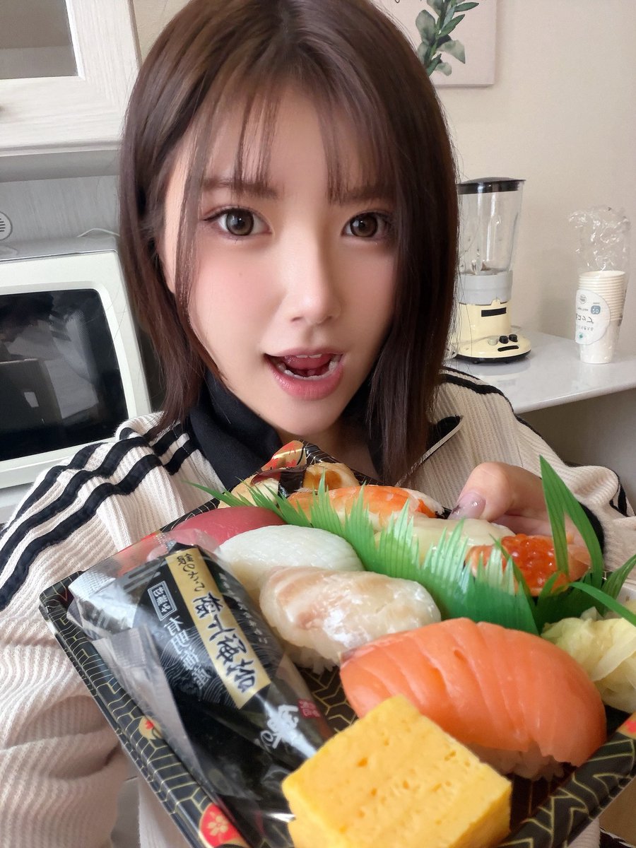 akari_nonoka's tweet photo. シースー🍣 https://t.co/UEMTfgChGt