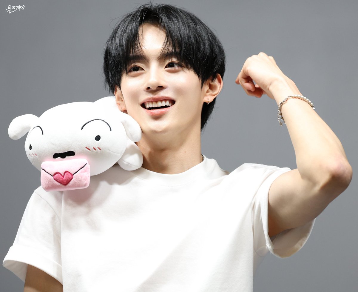 yule_rabbit's tweet photo. 260614  스타라이크 팬싸

#베리베리 #VERIVERY 
#강민 #유강민 #강미니 
#KANGMIN #カンミン https://t.co/rRUJPxr2vm