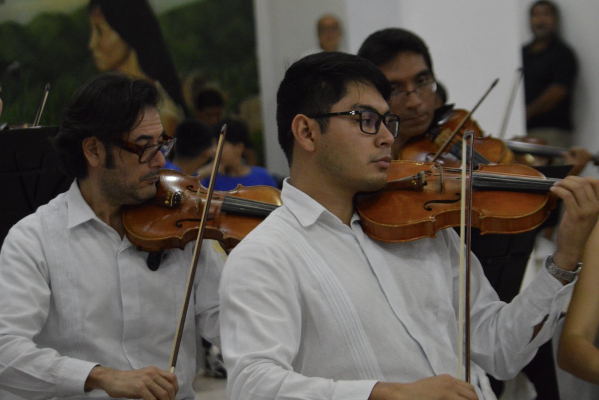 OFAcapulco's tweet photo. @Gob_Guerrero @SecuGro La soprano Elizabeth Juárez y el barítono Gerson Millán, quienes cautivaron con su interpretación en el Salón Jaguar del Hotel Playa Suites Acapulco.

#OFA #PatrimonioCulturalDeGuerrero
#TransformandoLaCultura

3/3 https://t.co/4z30EMkcUr
