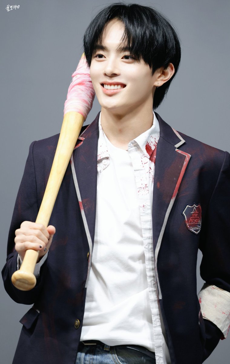yule_rabbit's tweet photo. 260614  스타라이크 팬싸

웃는 버전 😁

#베리베리 #VERIVERY 
#강민 #유강민 #강미니 
#KANGMIN #カンミン https://t.co/2LwQW3kb90