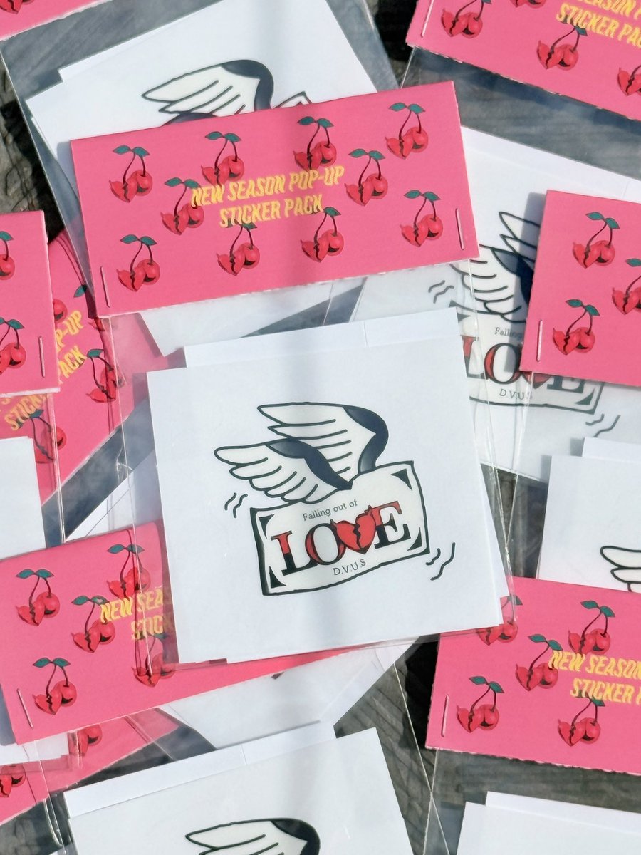 deviluse Flag Store tweet media