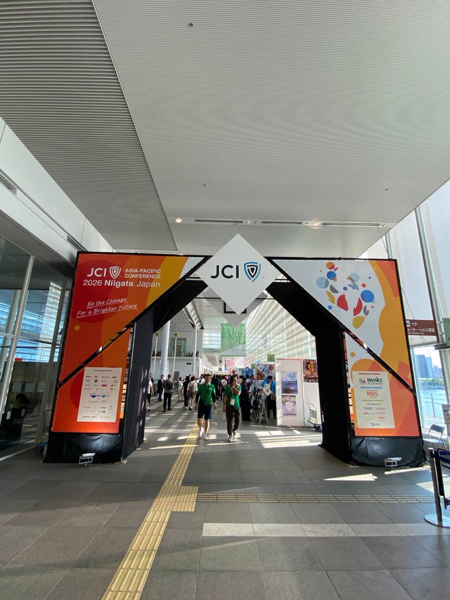 ashikagaJC's tweet photo. 足利青年会議所
SNS強化チーム Ｘ担当です‼️‼️

JCI・ASPAC新潟大会に参加しました。

わが国各地をはじめ、アジア・太平洋地域の青年会議所メンバーとの交流を通じて、多様な価値観と地域づくりへの取り組みに触れ、多くの学びと刺激を得ることができました。
#青年会議所
#JCI #ASPAC新潟大会 https://t.co/AzLpyf6MFF