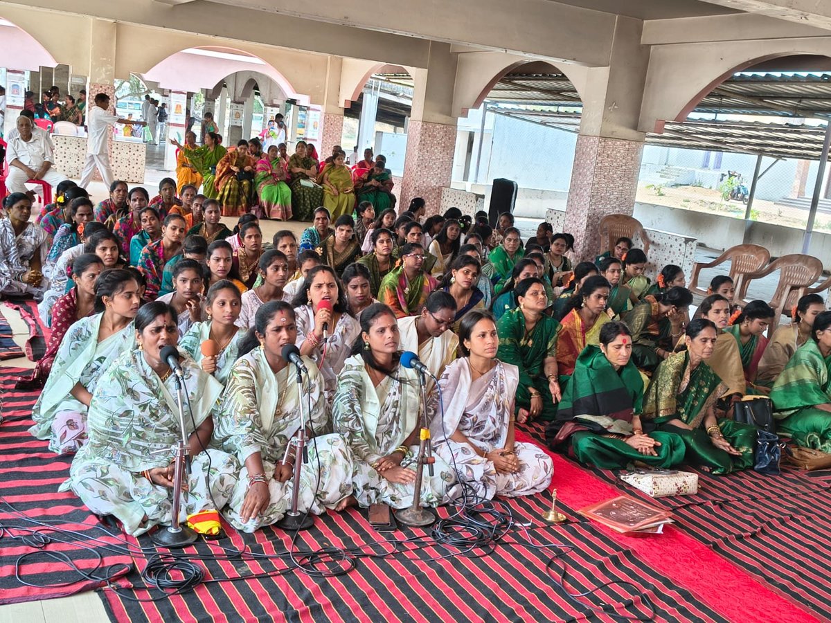 sathyasaiodisha's tweet photo. Loving Sairam..
With the Blessings of Sri Sathya Sai Baba, a District Level Mahila Conference along with Raja Celebration was successfully conducted by Ganjam-1 Sai district on 16th June 2026 at Dhabaleswar Temple, Golabandha.
#mahilaconference
#Districtlevel
#Ganjam1
-Media Team https://t.co/543hqSqEuO