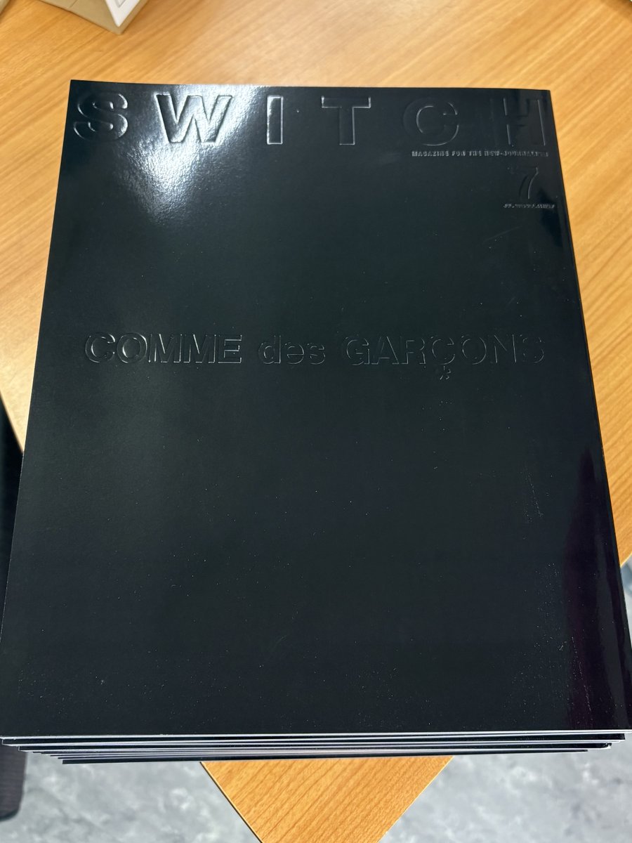 コムデギャルソン　冊子 SWITCH」7月号COMME des GARÇONSコムデギャルソン特集号が入荷しました。