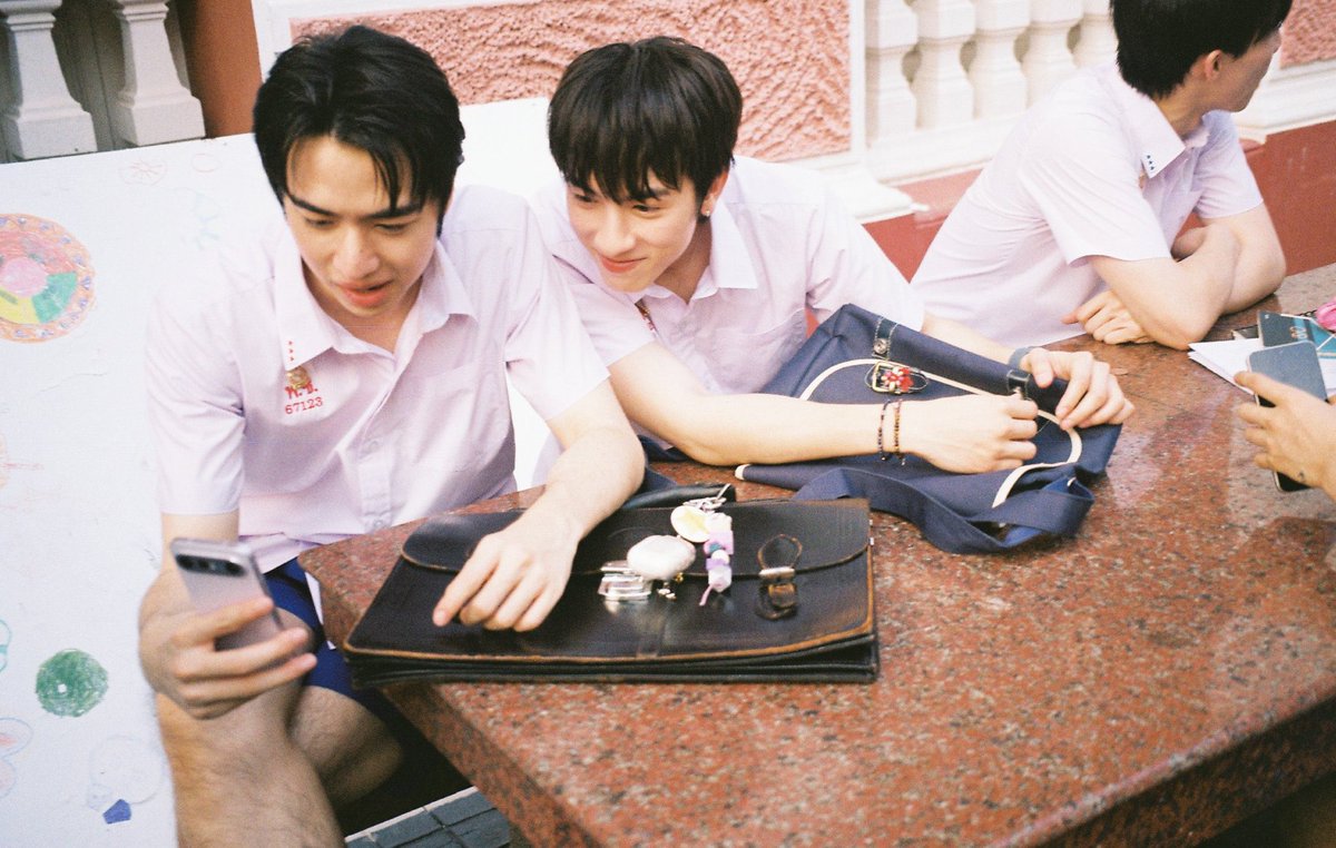 qtpwww's tweet photo. : ถ้าไม่ได้คิดอะไรตั้งแต่แรกก็ปล่อยเราไปเหอะ อย่าทำแบบนี้
: แต่เรายังเป็นเพื่อนกันได้นะ
: กุ… ไม่อยากเป็นเพื่อนกับมึงแล้ว https://t.co/VxnBf3ZLFO