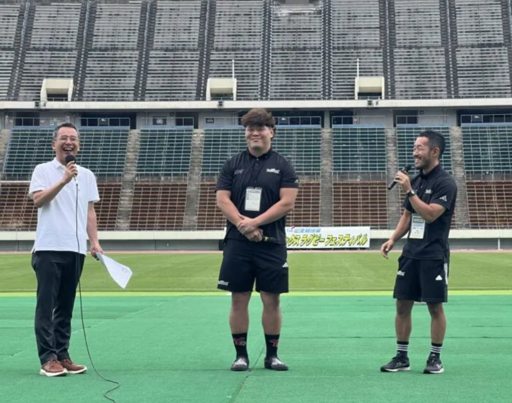 kobe_steelers's tweet photo. 【イベントレポート📕】
6月14日(日)第52回兵庫県フェニックスラグビーフェスティバルのトークショーに #富田陸選手 と #徳田健太選手 出演しました🎤 https://t.co/HmurFjnmRw https://t.co/ZfqIKh8plb