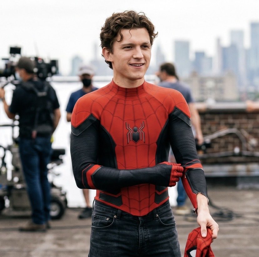 Malcom3d's tweet photo. Tom Holland proving once again why he’ll always be the Spider-Man. https://t.co/vZT4pxwfrU