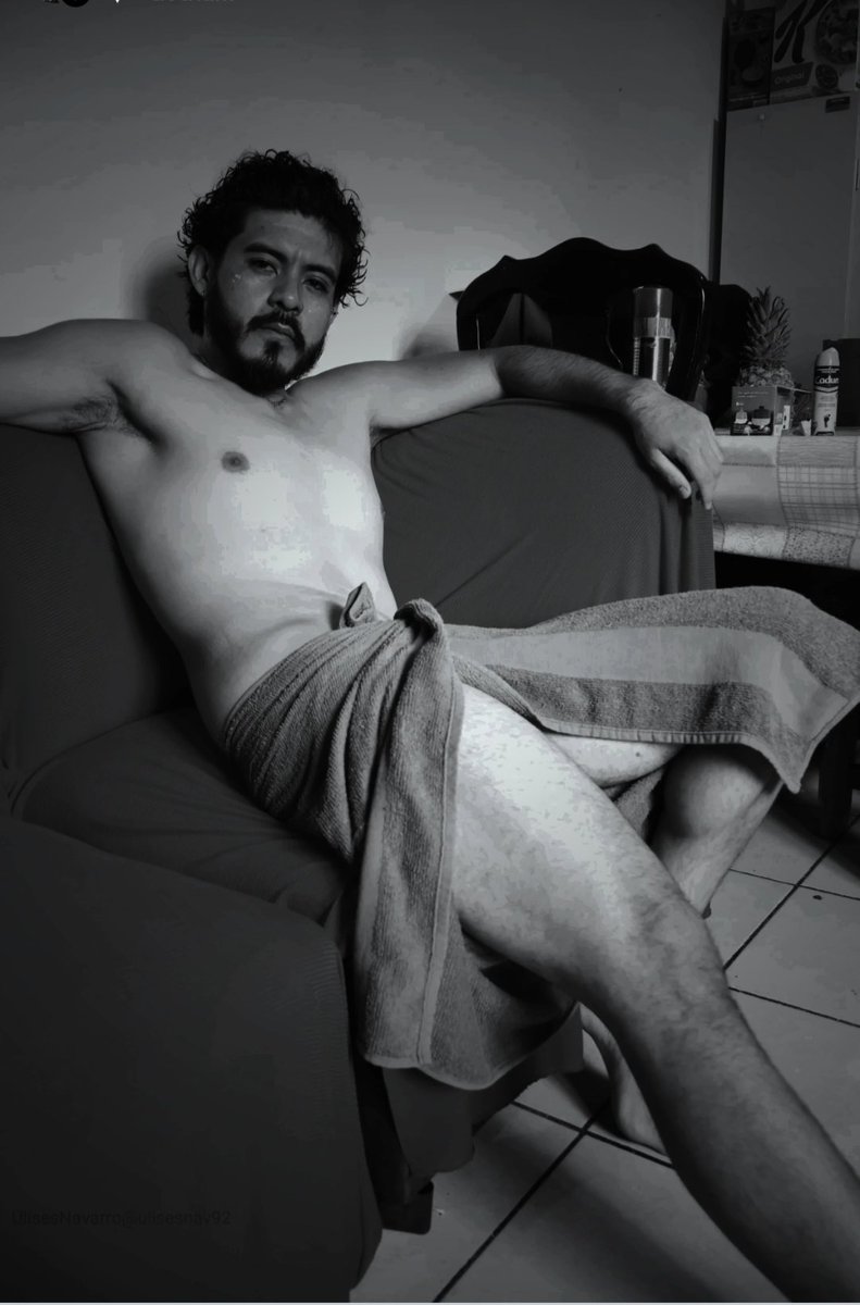 UlisesNava16446's tweet photo. Imaginarme así...en tu casa, en tu cama, a tu disposición 😏❤️🔥❤️‍🔥
#mexicano #latino #daddy #prettyboy #thirsttrap #ardiente #creadordecontenido #onlyfans https://t.co/GYzgZCn2z2