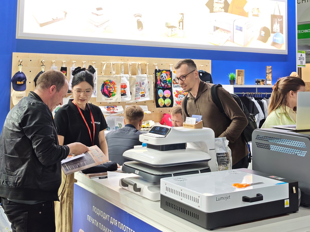 Inktank1995's tweet photo. Printech 2026 Day 1: LUMOJET in Moscow 🇷🇺
LUMOJET is live at Hall 2.5, Booth A2013 🎯
One-Stop DTF Solutions — Simple &amp; Stable 🔥
Visit us! LUMOJET is ready for you 👋
#Printech2026 #LUMOJET #DTF #Moscow #CrocusExpo #ExhibitionDay https://t.co/oZUiSmrx7d