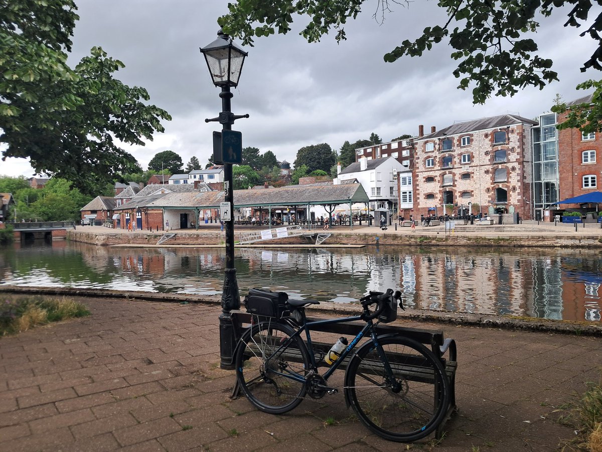 CB_cycles's tweet photo. Pictures from an afternoon shopping trip to Exeter on the new Genesis. I can't fault this bike, it's a solid machine, so agile and so responsive despite it's overall weight.
The clanking is still there though 😩
#cycling #GenesisBikes
But I have an idea what it might be... 🤔 https://t.co/YOCTGBuWN7