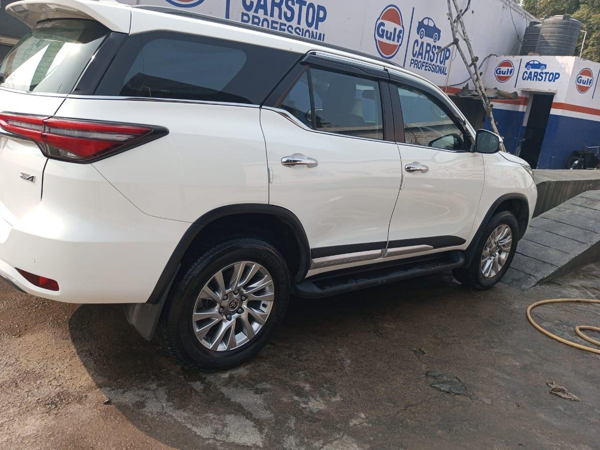 MonuManesar's tweet photo. #MGFToyota Sector 15 मे 3 दिन पहले हमारी गाडी की सर्विस हुई थी फिर इंजन सीज और अब #MGFToyota बेवकूफ बना रहा है @Toyota_India
@ToyotaMotorCorp https://t.co/YjmLOEjZg6