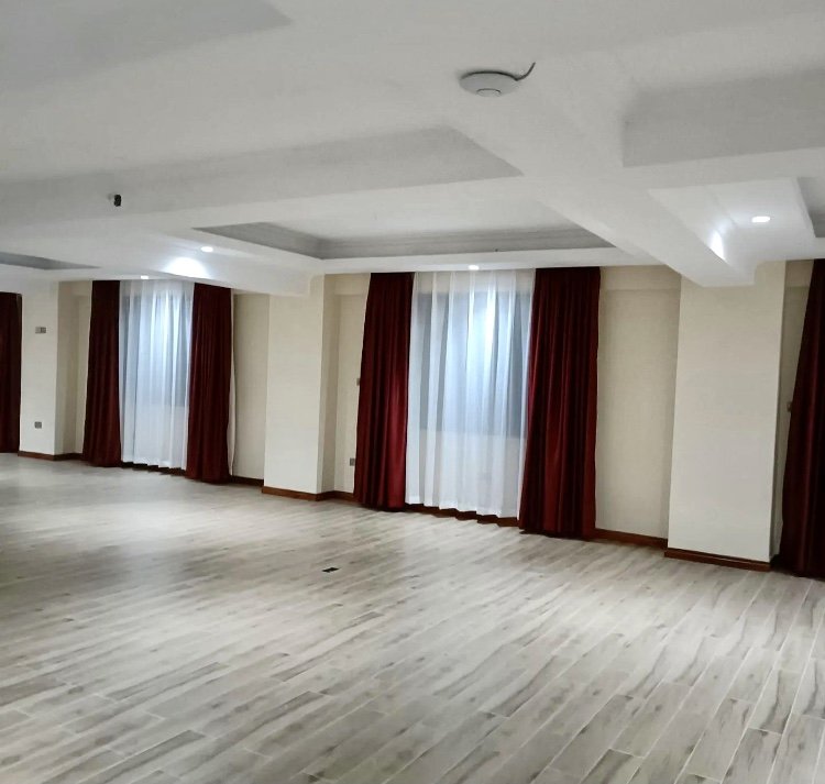 Victoro57095751's tweet photo. ✔️Transform your home with the Beautiful quality fabric blackout curtain 

✔️Per meter 1200/=
✔️Sheers 600/= Per meter 
✔️we do site visit &amp; take measurements 
✔️we do installations 
✔️Free delivery countrywide 
✔️Contact or WhatsApp 074243 1633 https://t.co/LF4LyVrPQG
