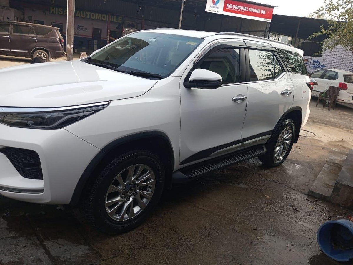 MonuManesar's tweet photo. #MGFToyota Sector 15 मे 3 दिन पहले हमारी गाडी की सर्विस हुई थी फिर इंजन सीज और अब #MGFToyota बेवकूफ बना रहा है @Toyota_India
@ToyotaMotorCorp https://t.co/YjmLOEjZg6