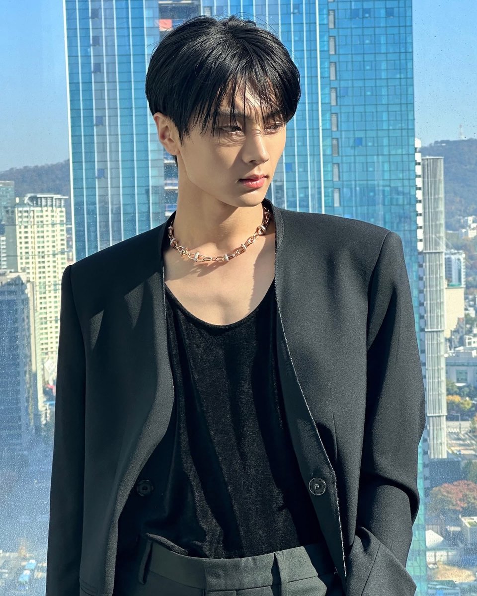 zzong_timil's tweet photo. 기억해 241107 https://t.co/LQS48TZMVX