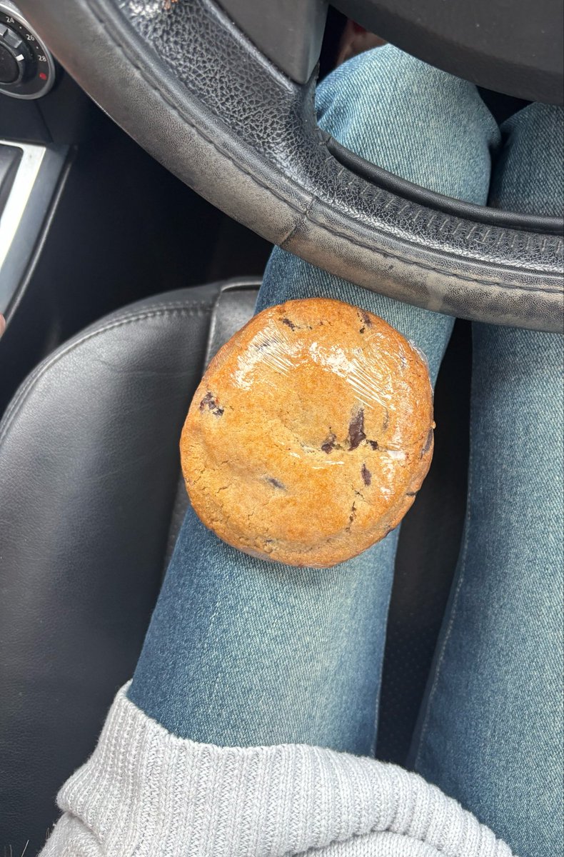 laureltreeangel's tweet photo. mum bought me a cookie and it’s literally bigger than my thigh https://t.co/G082qU99mN