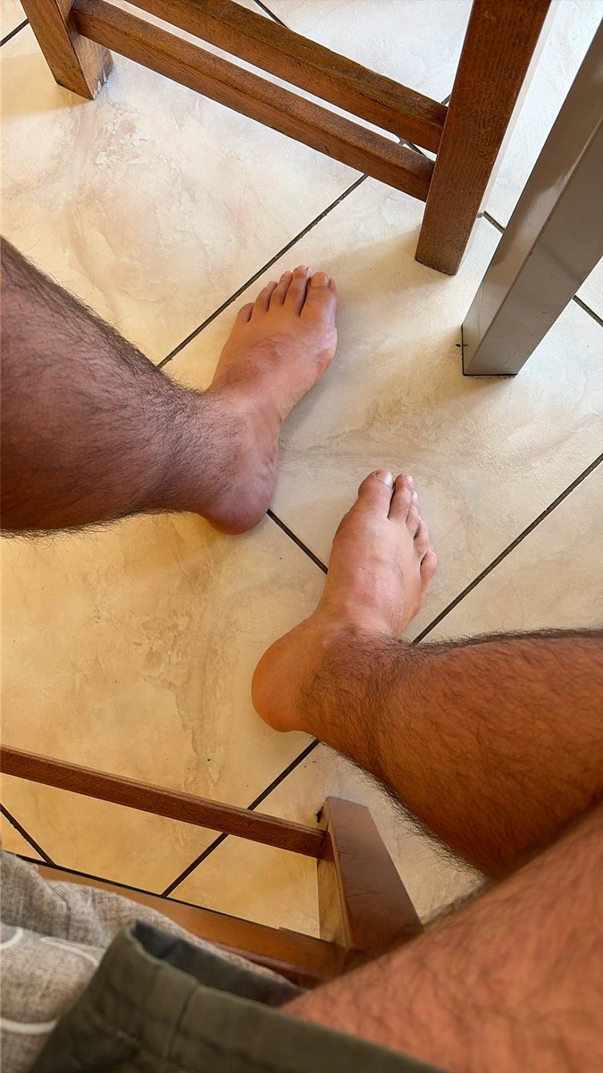 MasterFraSW's tweet photo. "I know you want to get down on your knees at my feet, beg me in my DMs to take control of your life."
#rtmaster #footmaster #cashmaster @rt_feet @FindomAlphaRT @AlphaFeetPromo @AlphaMaleWorld1 https://t.co/6yNMwsxNUf