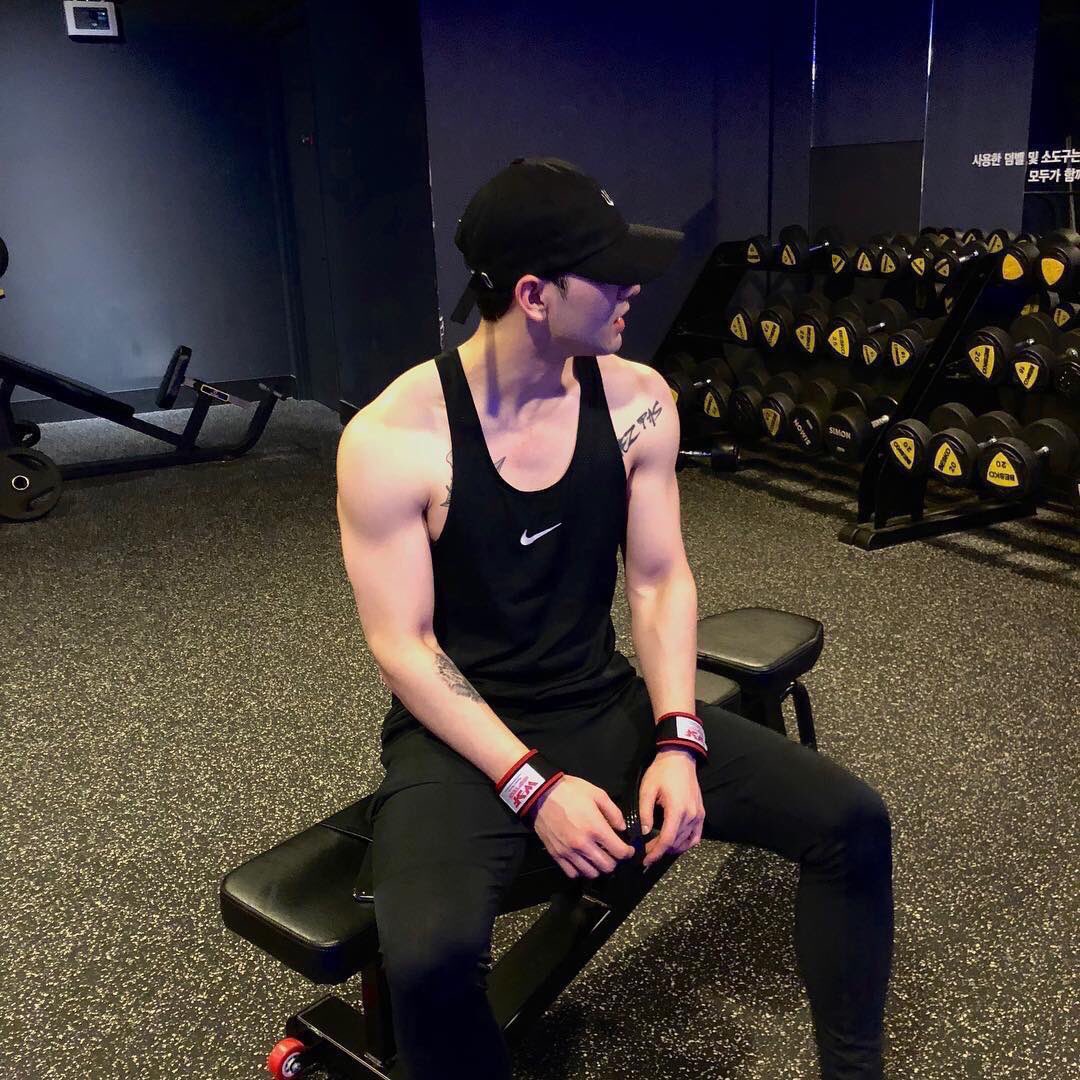 BaekhoToday's tweet photo. Eight years ago today, #BAEKHO via @/realbaekho!🔥

#백호 #강동호 #KANGDONGHO https://t.co/ElcxNe9r6J