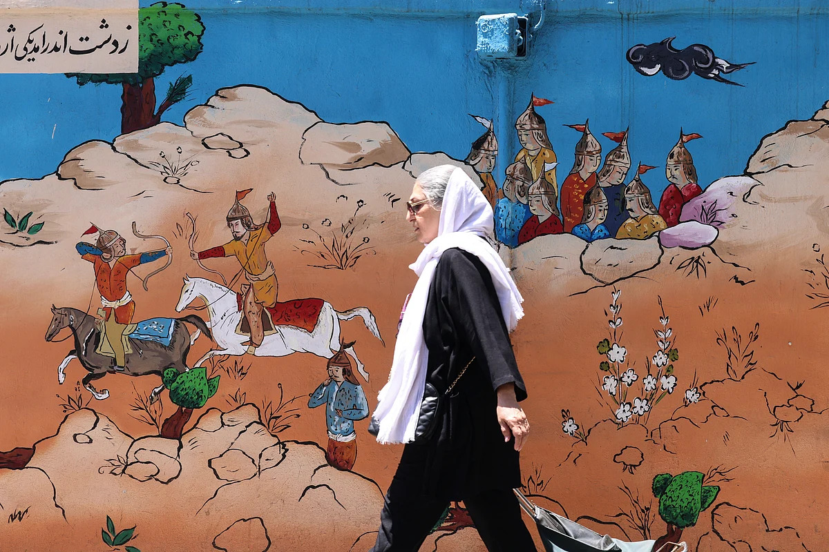 MENAFN's tweet photo. 'Situation Is Worse': Iranians See Little Chance Of Life Improving After War Halt #'Situation #Worse': #Iranians #Little #Chance #Life #Improving #Halt #Airports #Flights #Cars #Vessels #Electric #Vechicle https://t.co/KON7R6KGPB https://t.co/Y1S56Mr0ra