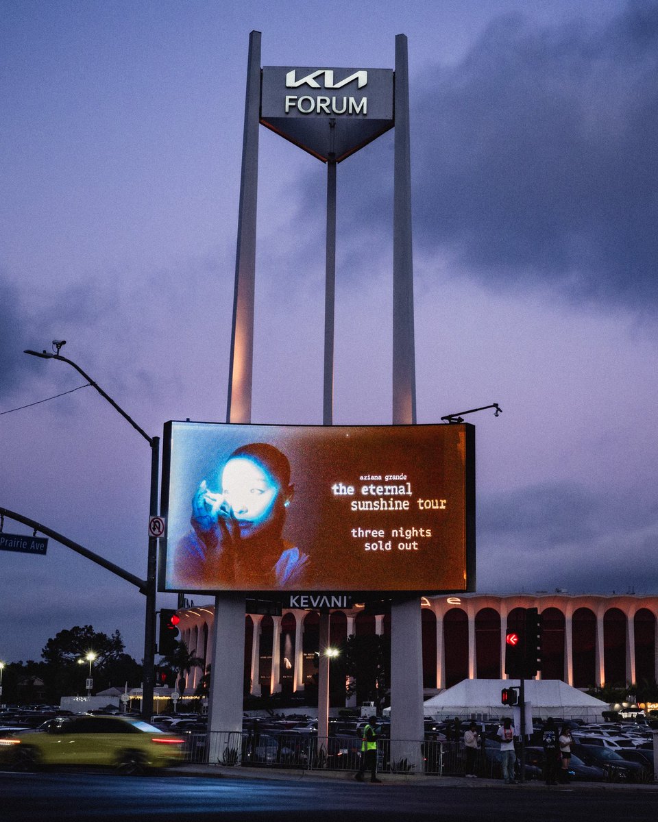 thekiaforum's tweet photo. yuh 🩵

(📸: timothy norris / kia forum photos) https://t.co/gMJdQAFDs2