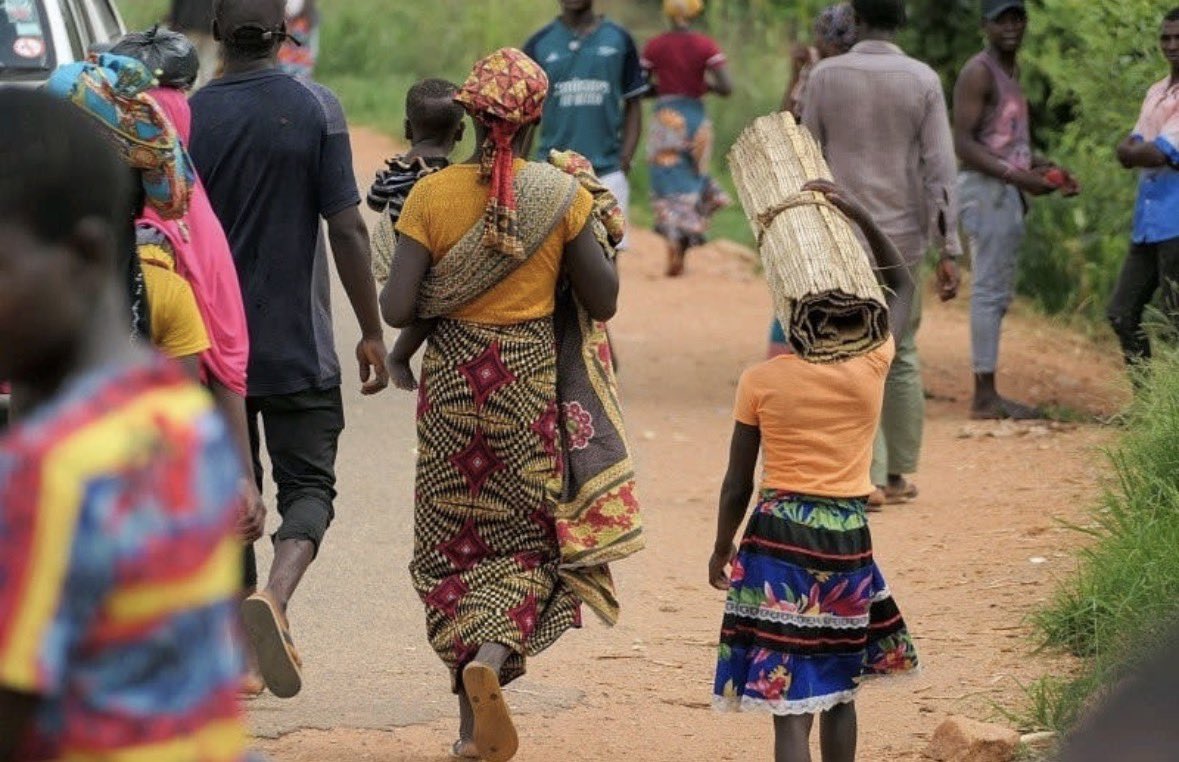 mocambique24h's tweet photo. 🇲🇿🚨 CABO DELGADO
Macomia regista novas movimentações de insurgentes, segundo relatos recentes.
Mais detalhes em breve.
#CaboDelgado #Mozambique #Macomia #ÚltimaHora #AfricaNews https://t.co/L3sOLVrClm