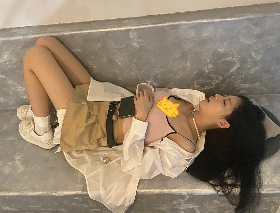 TruePercentages's tweet photo. 妈的是真能喝啊 我都快扛不住了 后面实在不行了才下yao了 下太早容易怀疑 安全稳定是关键 就是苦了我了 https://t.co/1SfiQiRU6C