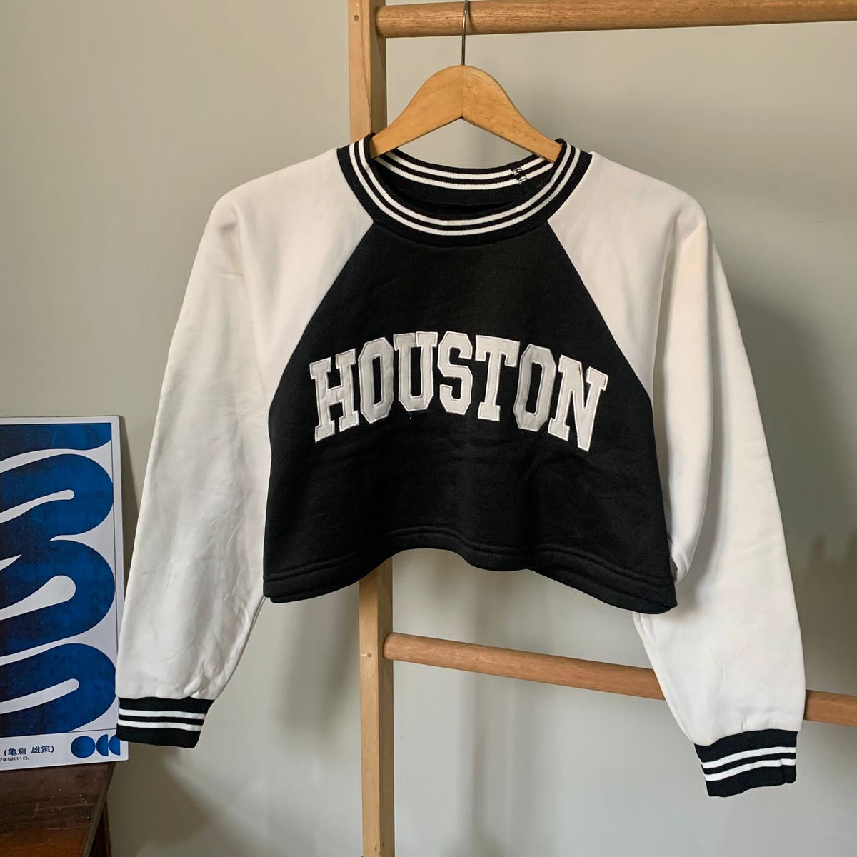 gemnisaa_'s tweet photo. PRELOVED PREMIUM AMBYAR✨🧸
guyss aku mau ambyarin 20-35k ajaa beberapa preloved branded premiumnya nihh! 

SIAPA CEPAT DIA DAPATT

CROP LUCU 23K https://t.co/ya0ShCPPMI