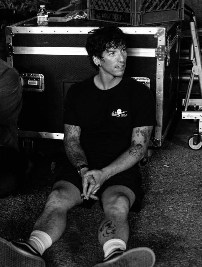 em ⊬ ••x•• festivals+cbus tweet media
