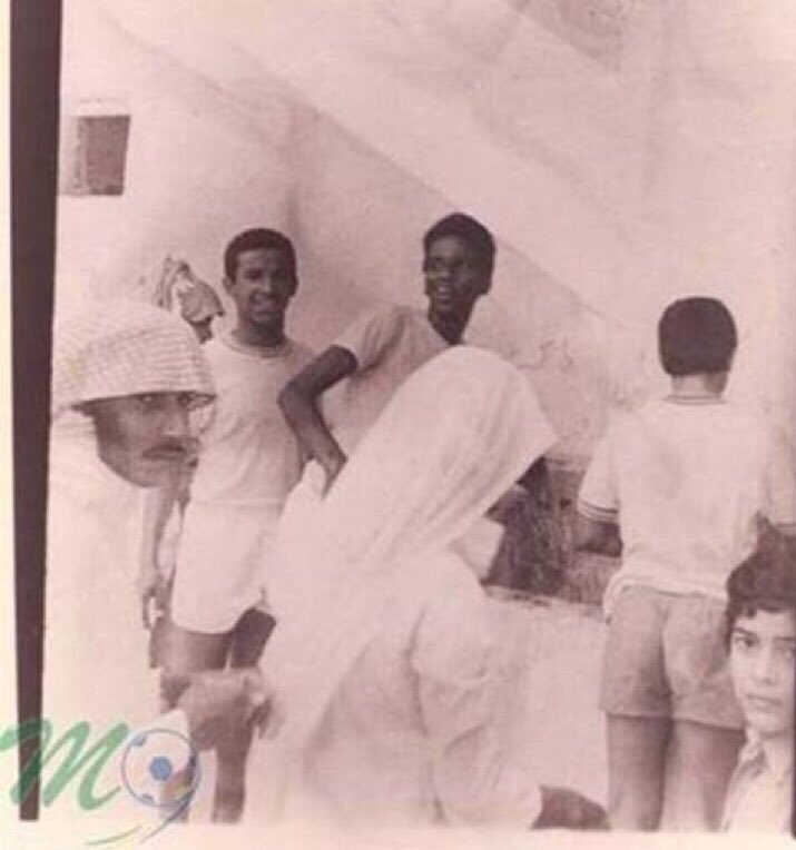 m9m_m9m's tweet photo. #صور #ماجد_عبدالله
الكاميرات تتابع ماجد من عام 1975  رغم ندرتها _موهبه خرافيه https://t.co/pkR6tFerGj