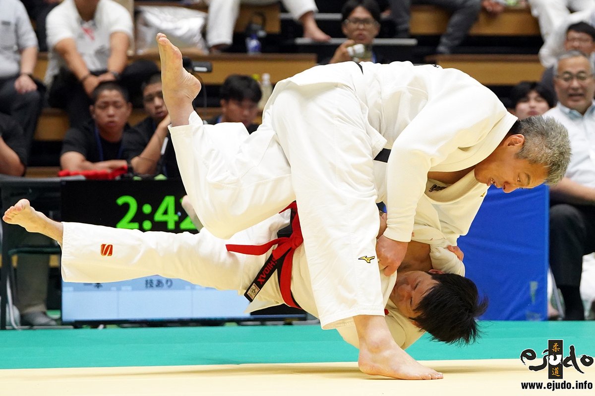 eJudo's tweet photo. 【ニュース】中・高・大の指導者集結、「天理OBチーム」が健闘／第76回全日本実業柔道団体対抗大会・男子第3部

#全日本実業団体　#柔道 #Judo
※記事へのリンクはツリーから↓↓↓↓ https://t.co/1M8HVC4pAV