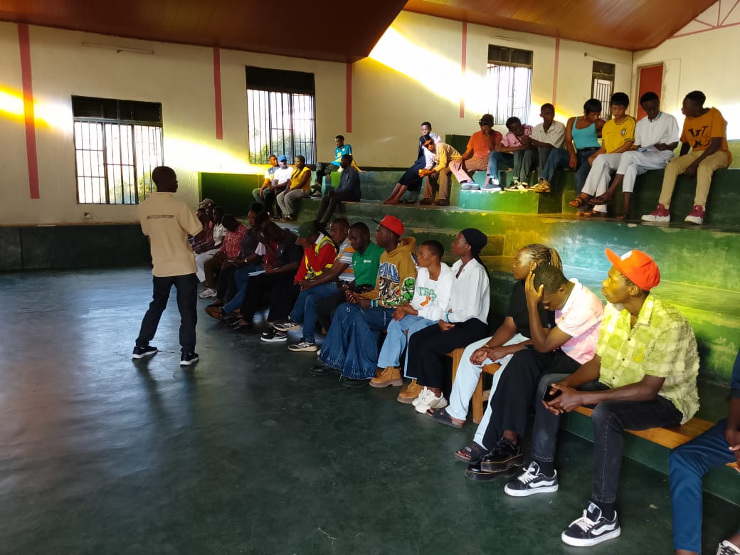turibisubizo's tweet photo. Yesterday, @sibomanaemm , our President, introduced our organization to the youth of #KacyiruSector and called on them to be active participants in government programs and policies aimed at youth development and community progress. https://t.co/3nYcAVyOXA