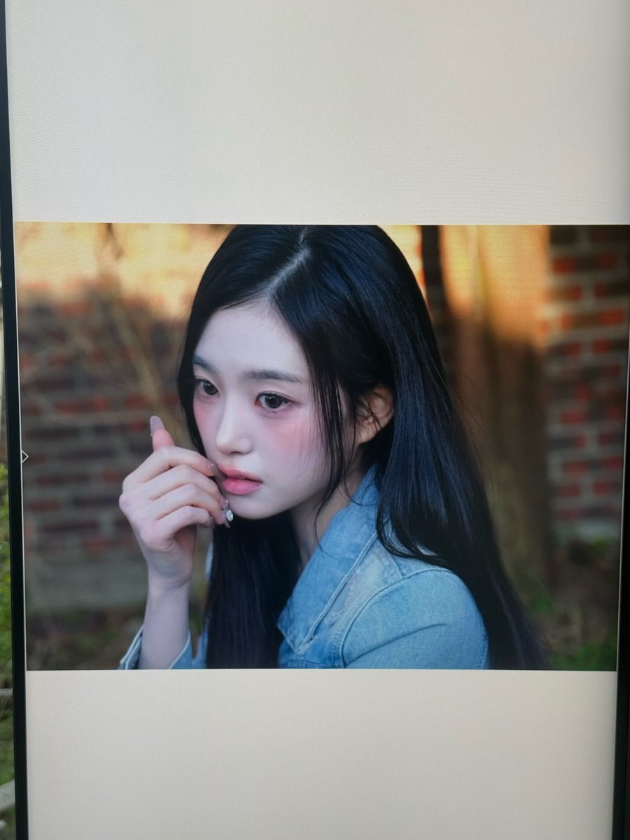 gapyeonghaus's tweet photo. [260618]
#tripleS Jiyeon fromm update 🦢

#JiYeon #지연 #지서연 #ジヨン https://t.co/2EP1lJ4XSK