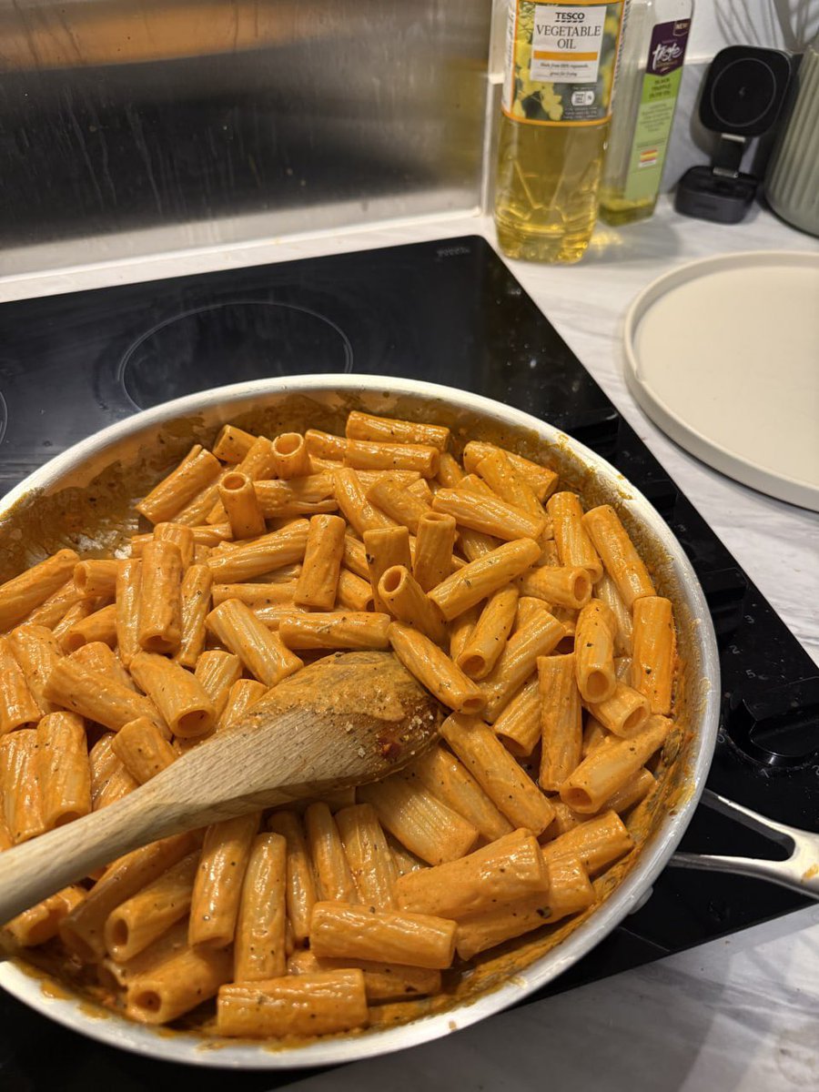 eannablle__e's tweet photo. if i cook for you, i like you https://t.co/wzjtqHJVJk