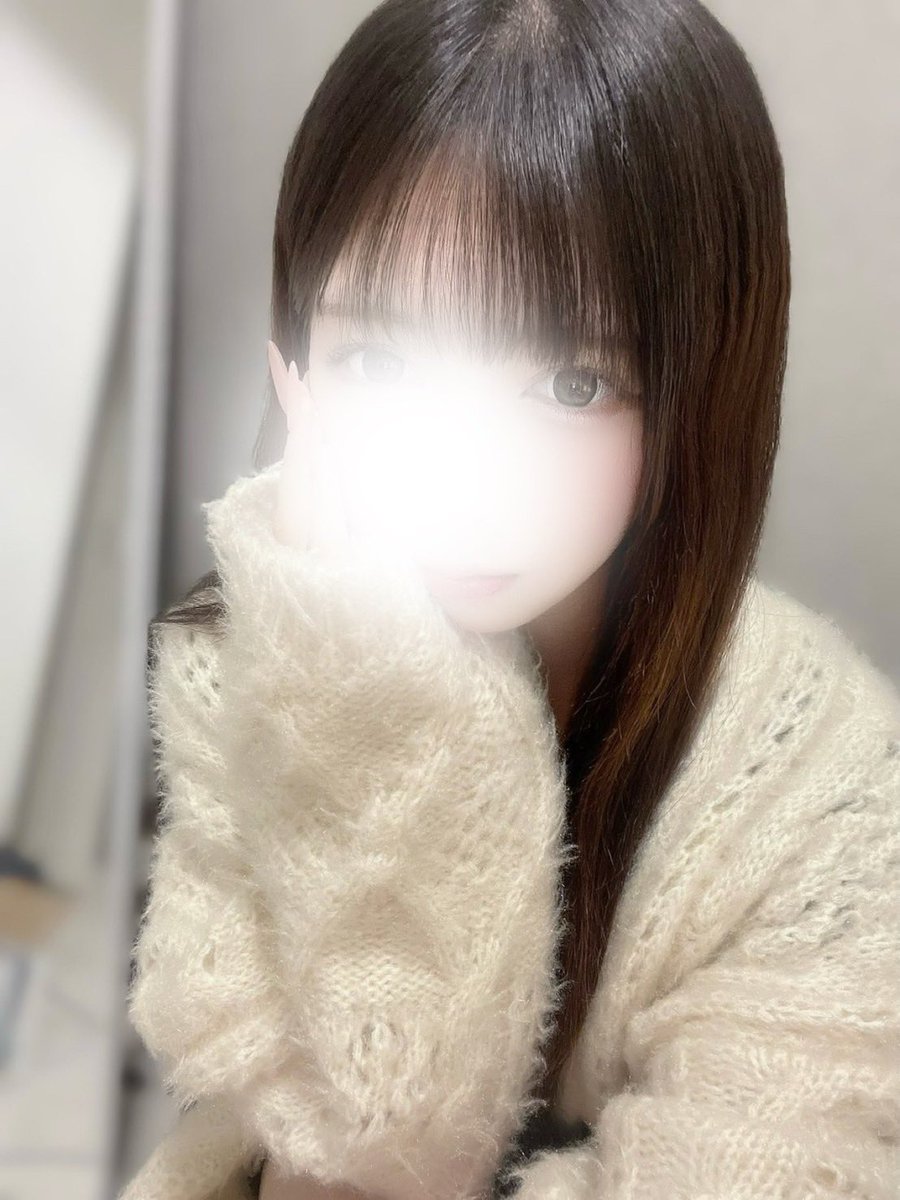 nadenadesiko3's tweet photo. 講習終わりました！(*ˊ˘ˋ*)｡♪:*°
本日出勤です！🌷
満枠ありがとうございます😭
初めてで緊張してますが精一杯頑張るのでよろしくお願いします✨✨️ https://t.co/MzpFOa0kis