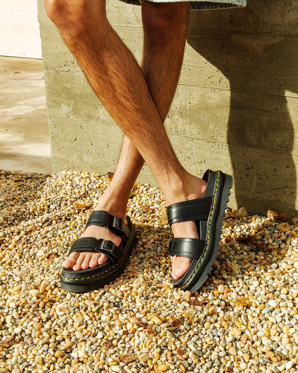 ひ*ん様 【美品】Dr.Martens MYLES サンダル シンプルさと快適さを両立したMYLESサンダル。夏の定番をぜひとも手に