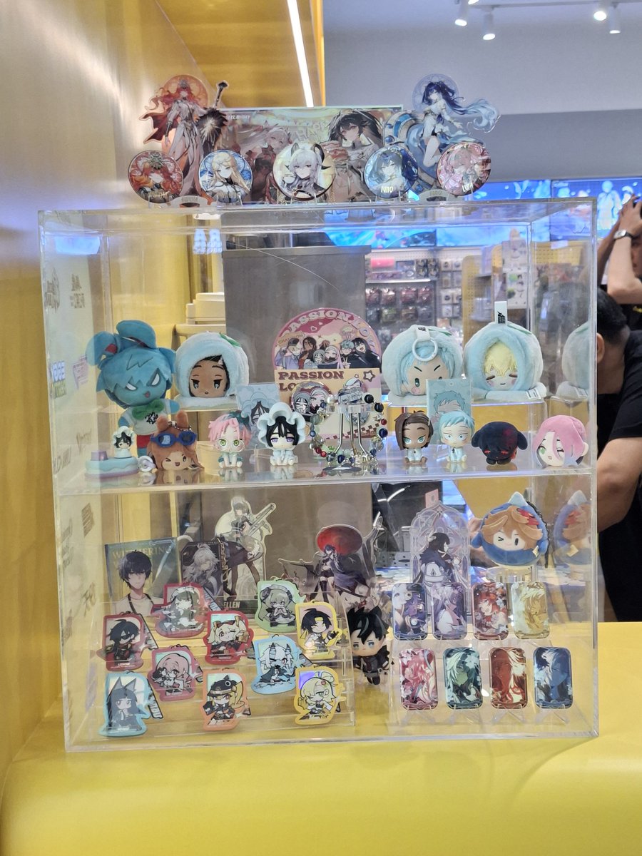 ShirayukiHan's tweet photo. Otw buka di Lippo Puri dapet sneak peak dikit awowkwowk https://t.co/hvhgYt8aBs